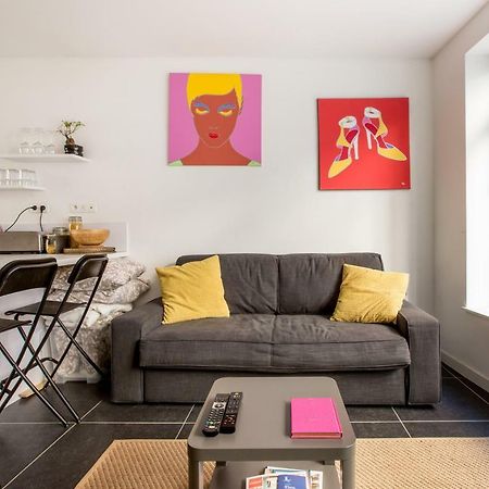 Charmant Appartement Au Coeur Du Vieux リール エクステリア 写真
