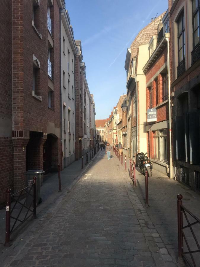 Charmant Appartement Au Coeur Du Vieux リール エクステリア 写真
