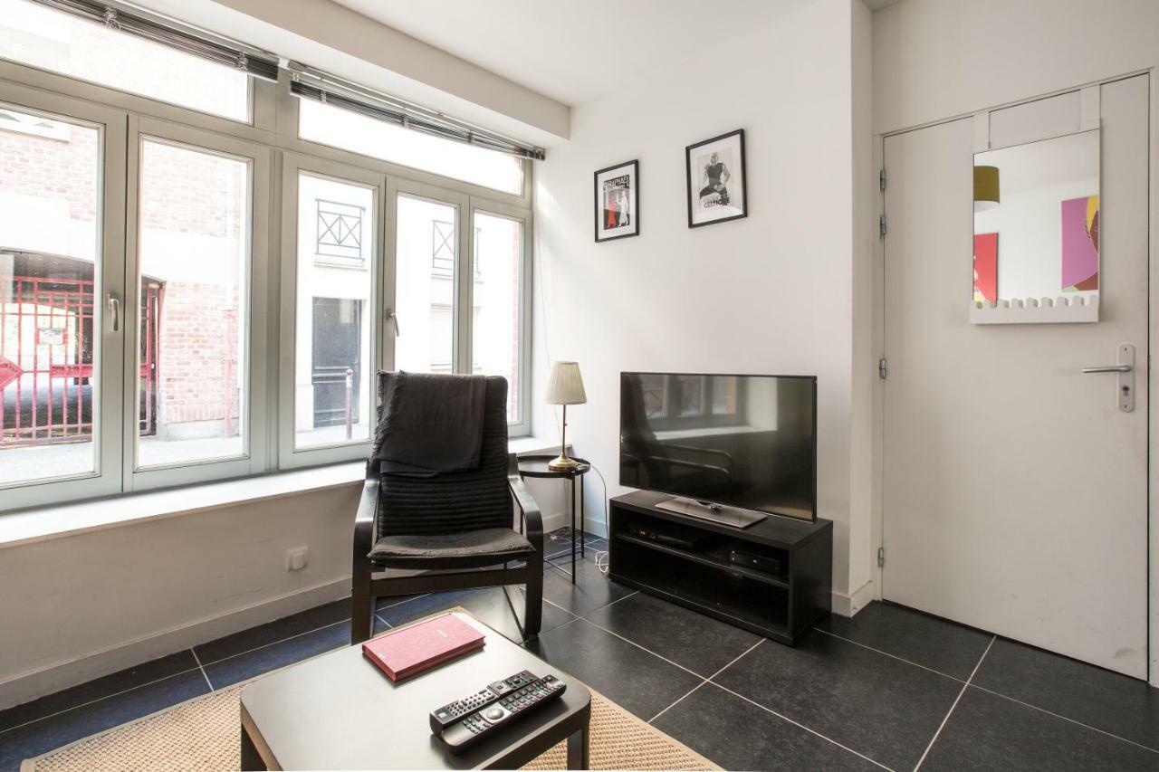 Charmant Appartement Au Coeur Du Vieux リール エクステリア 写真