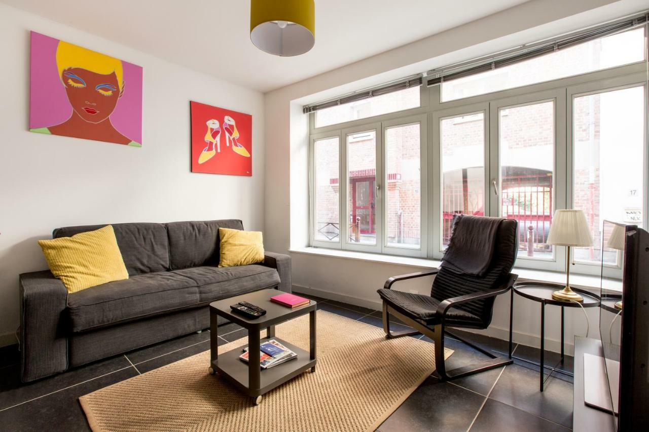 Charmant Appartement Au Coeur Du Vieux リール エクステリア 写真